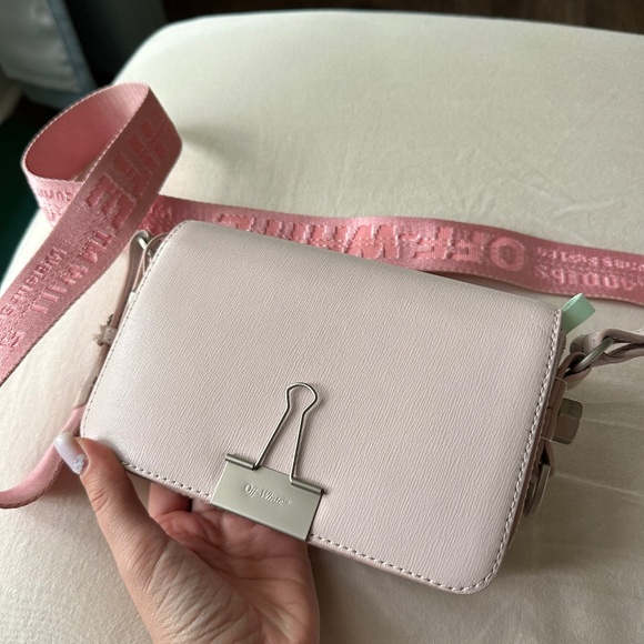 Off-White Handbags - Crossbody beg off write